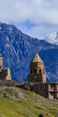 Full-Day Kazbegi - Stepantsminda, Gudauri Private Guided Tour
